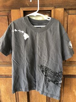 Boys Gray Shirt Size Small