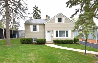 29 W Graham Ave, Lombard, IL 60148
