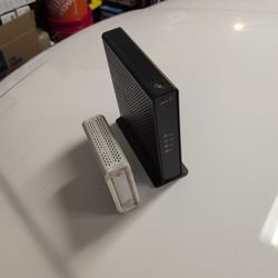 Docsis 3.0 Cable Modems Lot. Working. 