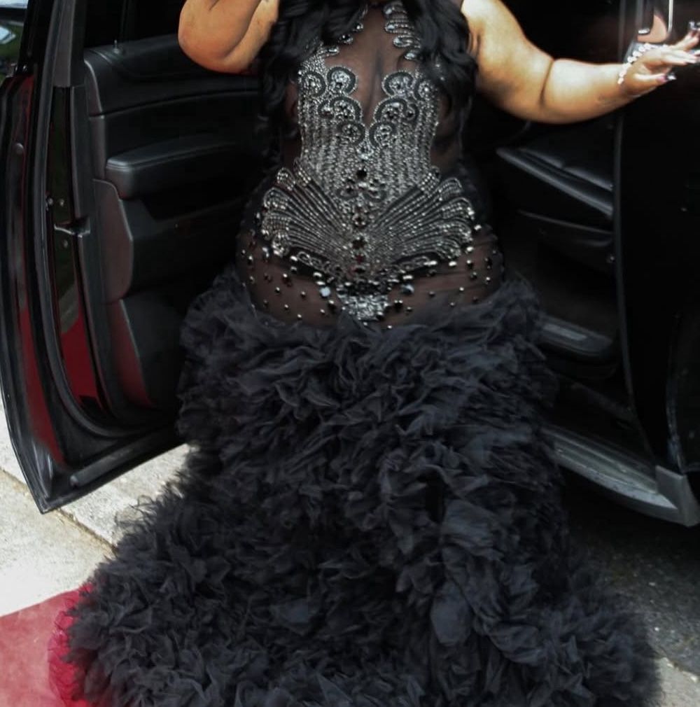 black prom dress
