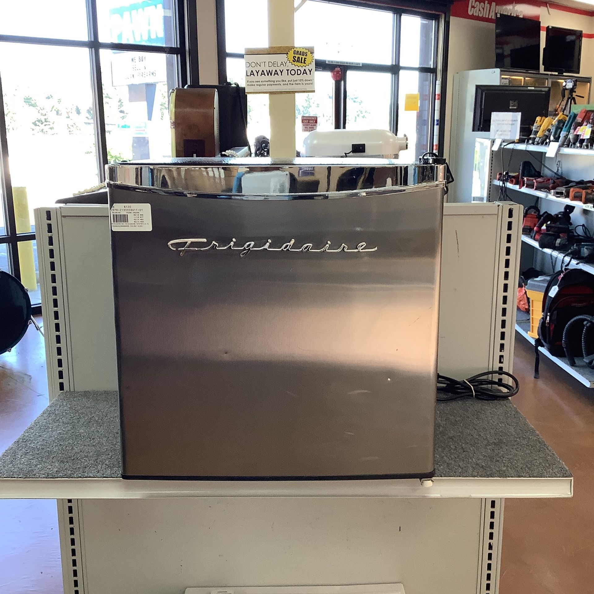 Fridgidaire Mini Fridge