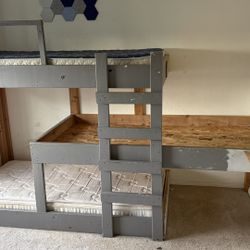 Triple Bunk Bed 