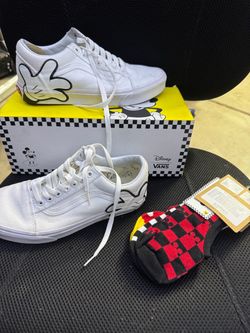 Vans Disney
