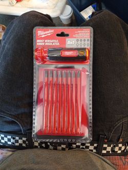 Milwaukee 8in1 most versatile 1000v insulated