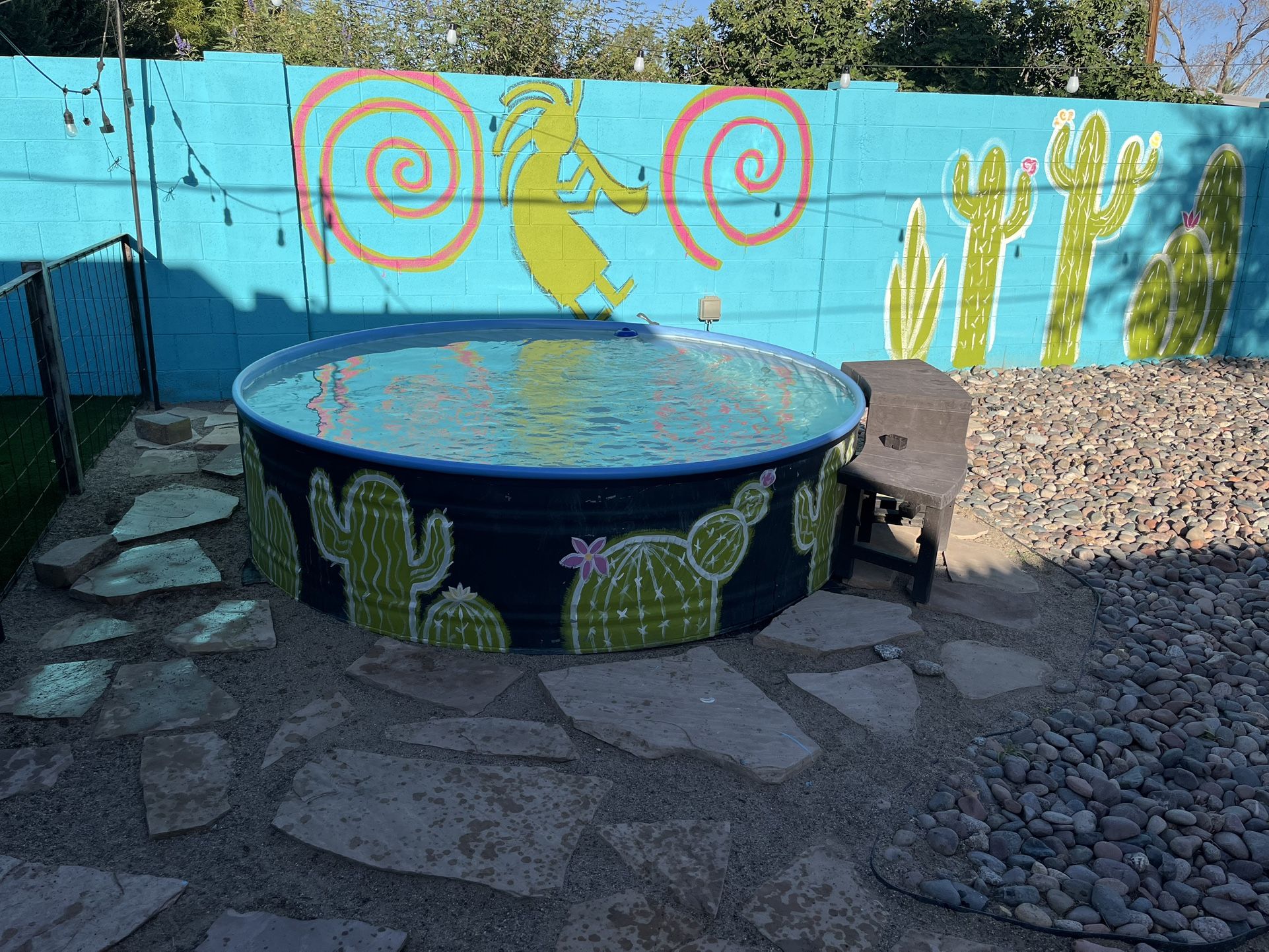 Painted 8’ Round Cowboy Pool w/ Filter