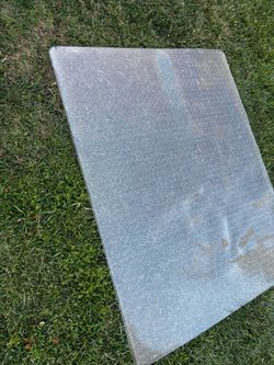 Used 60x46 clear vinyl chair mat