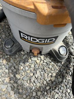 Shop Vac With Attachments 