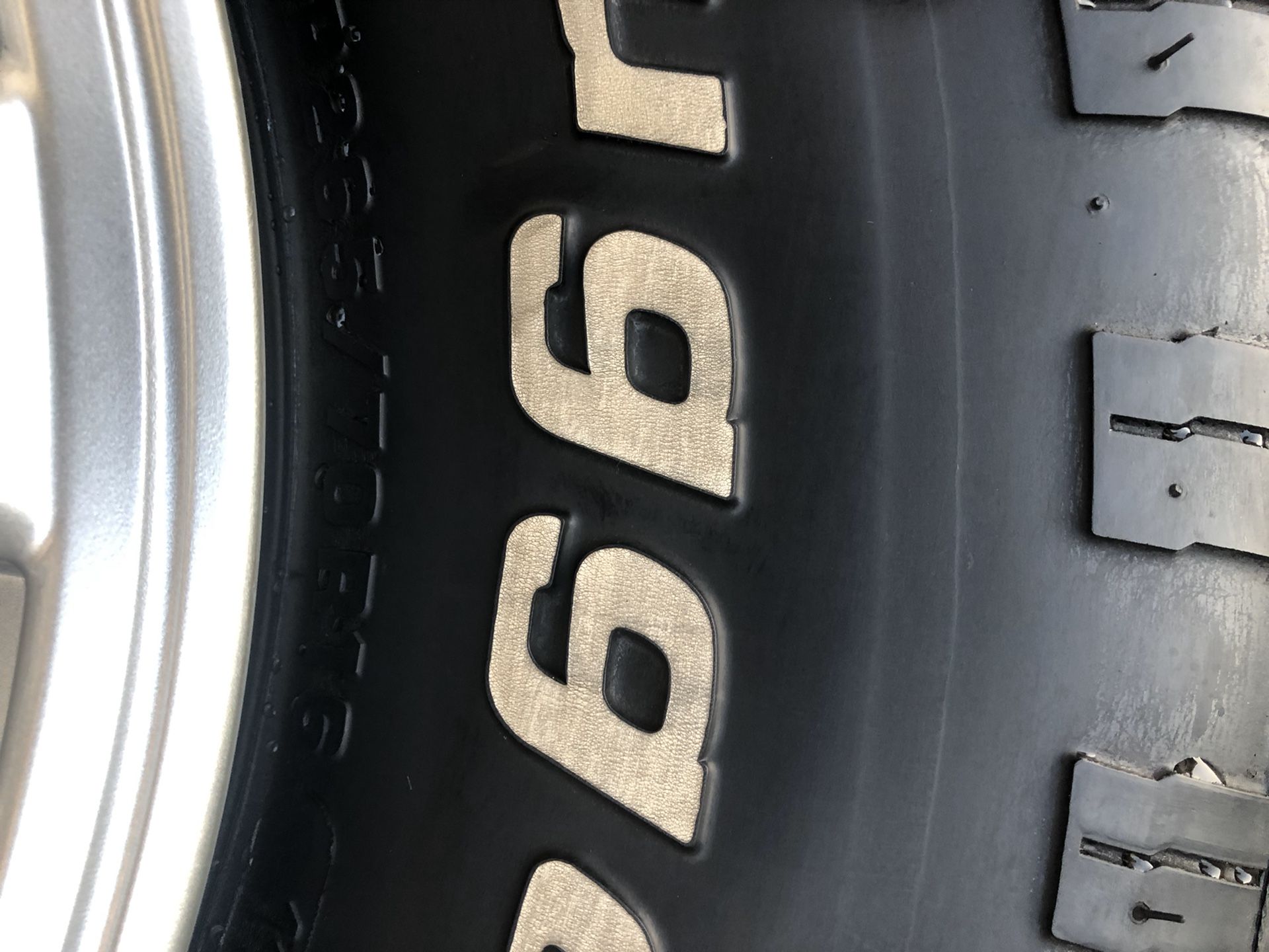 Set Of (4) 16”Wheels Tires OEM Toyota Runner 20052015 Set