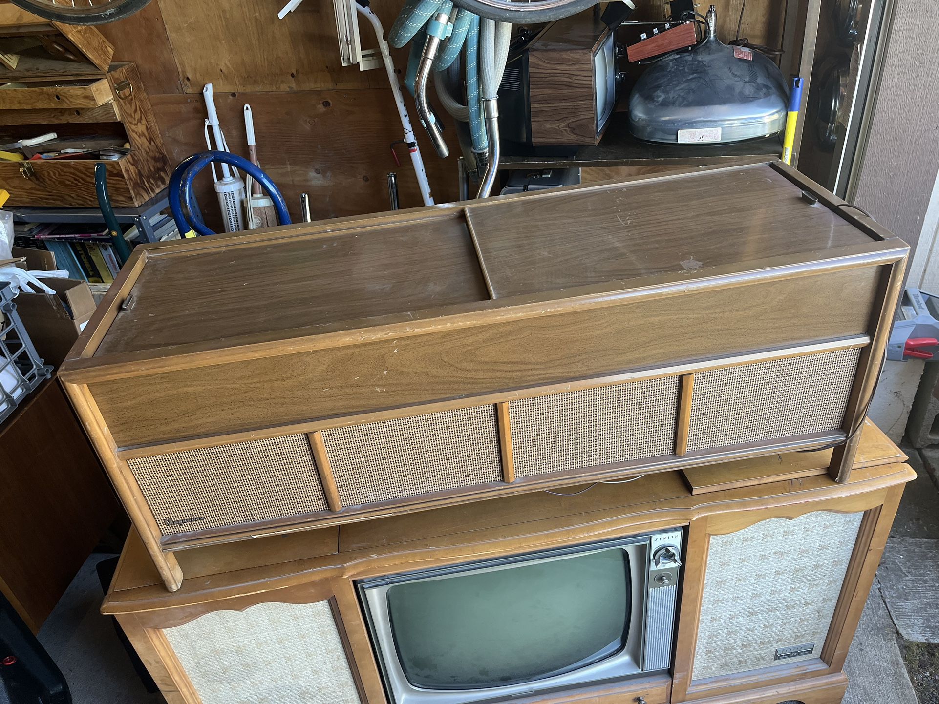 Vintage Magnavox Console Stereo 