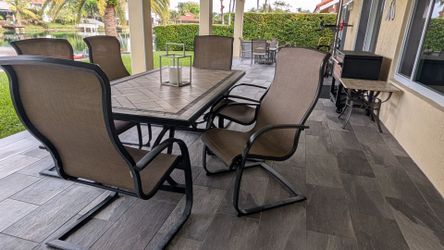 Outdoor patio furniture