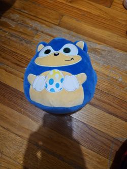 Sonic the Hedgehog Squishmallow Easter edition