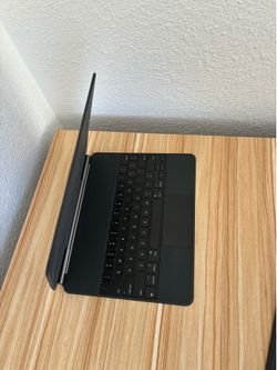 iPad Pro Magic Keyboard - 12.9”