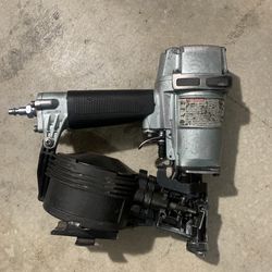 Roofing nailer