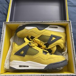 Retro Jordan 4