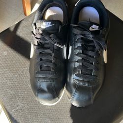 Nike Cortez Size 8.5 Boys Or Girls