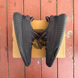 Yeezy 350 v2