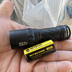 Nitecore MtC1Pro Flashlight 