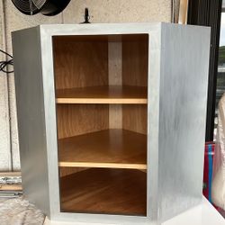 Corner Shelf In Wood