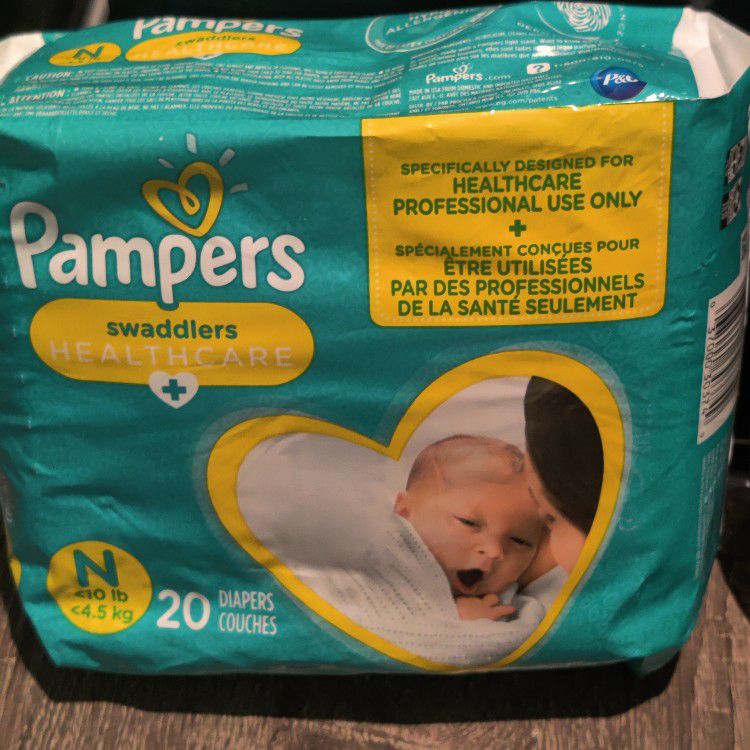 Newborn Pampers swaddlers diapers 20 CT. 