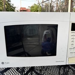 GE Microwave  & Convection Oven: White