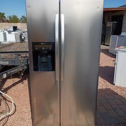 LG REFRIGERATOR 