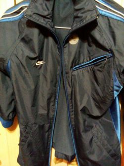 Boys nike jacket medium
