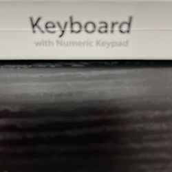 Apple Keyboard W/Numeric keypad 