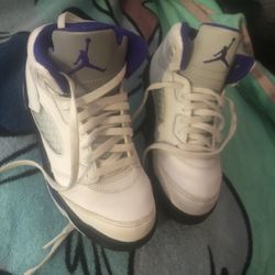 Girls Retro 5 Jordan’s Size 13c