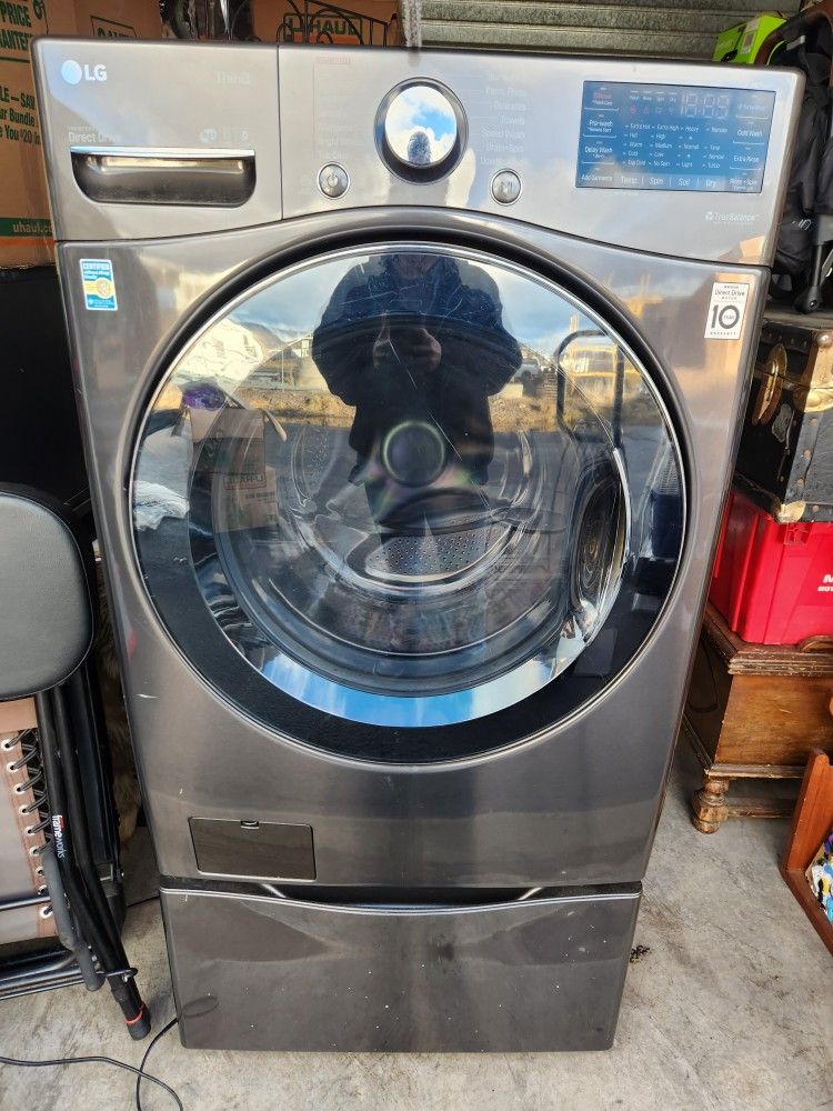 LG Washer/dryer COMBO With Warranty