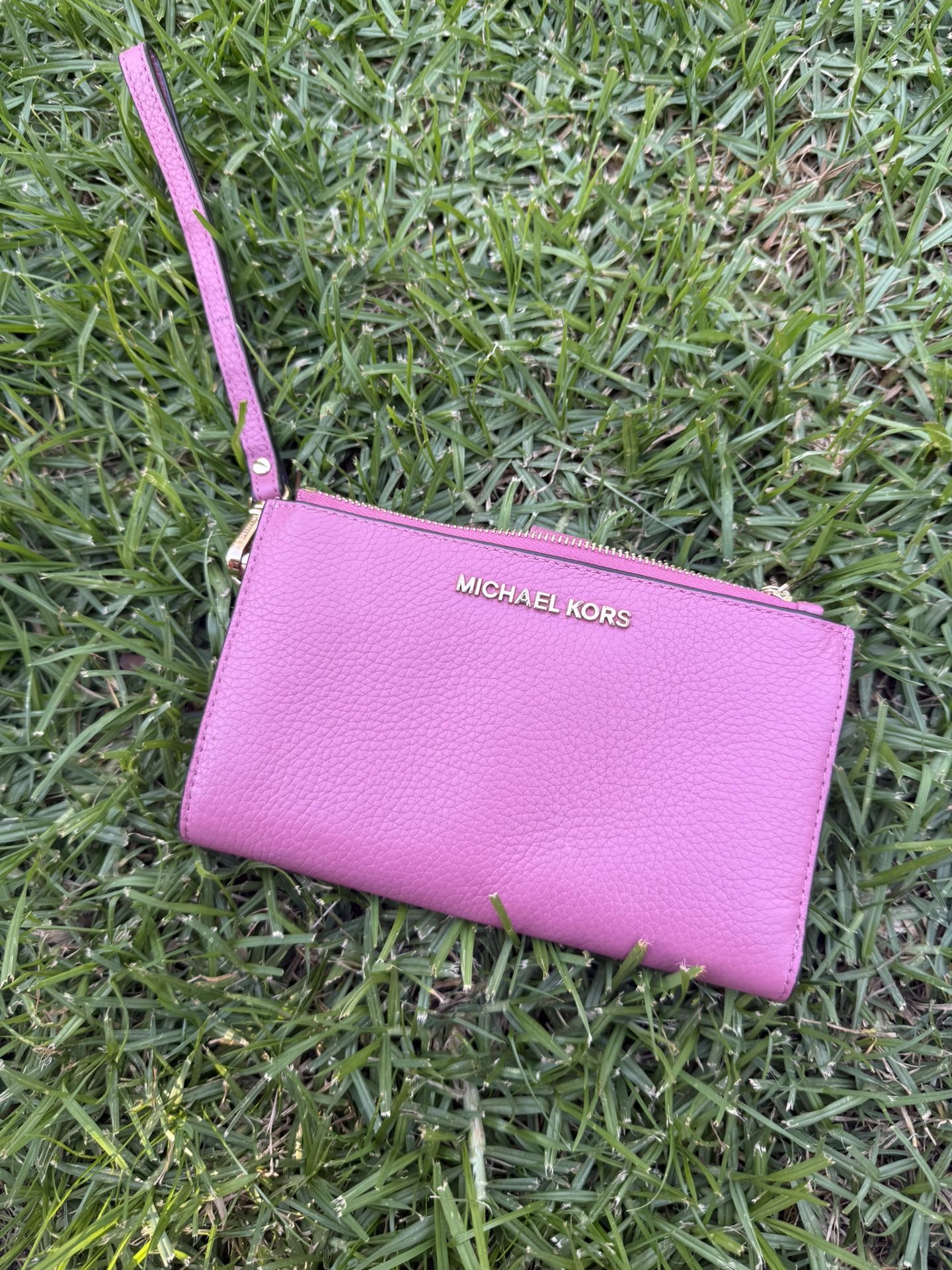 Michael Kors Wristlet Wallet