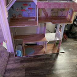 Dollhouse/playhouse