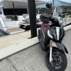 Scooter Piaggio BV350