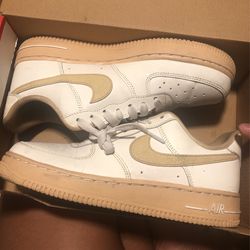 Nikes 6.5