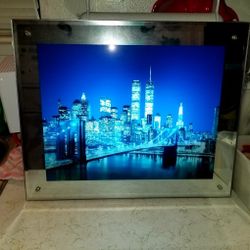 City Lights Mirtor Motion Picture..size 16x13..water And Lights Move The Picture...works Great!