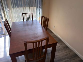 Moving Sale- Solid Wood Extendable Dining Table-$25-Pickup Only