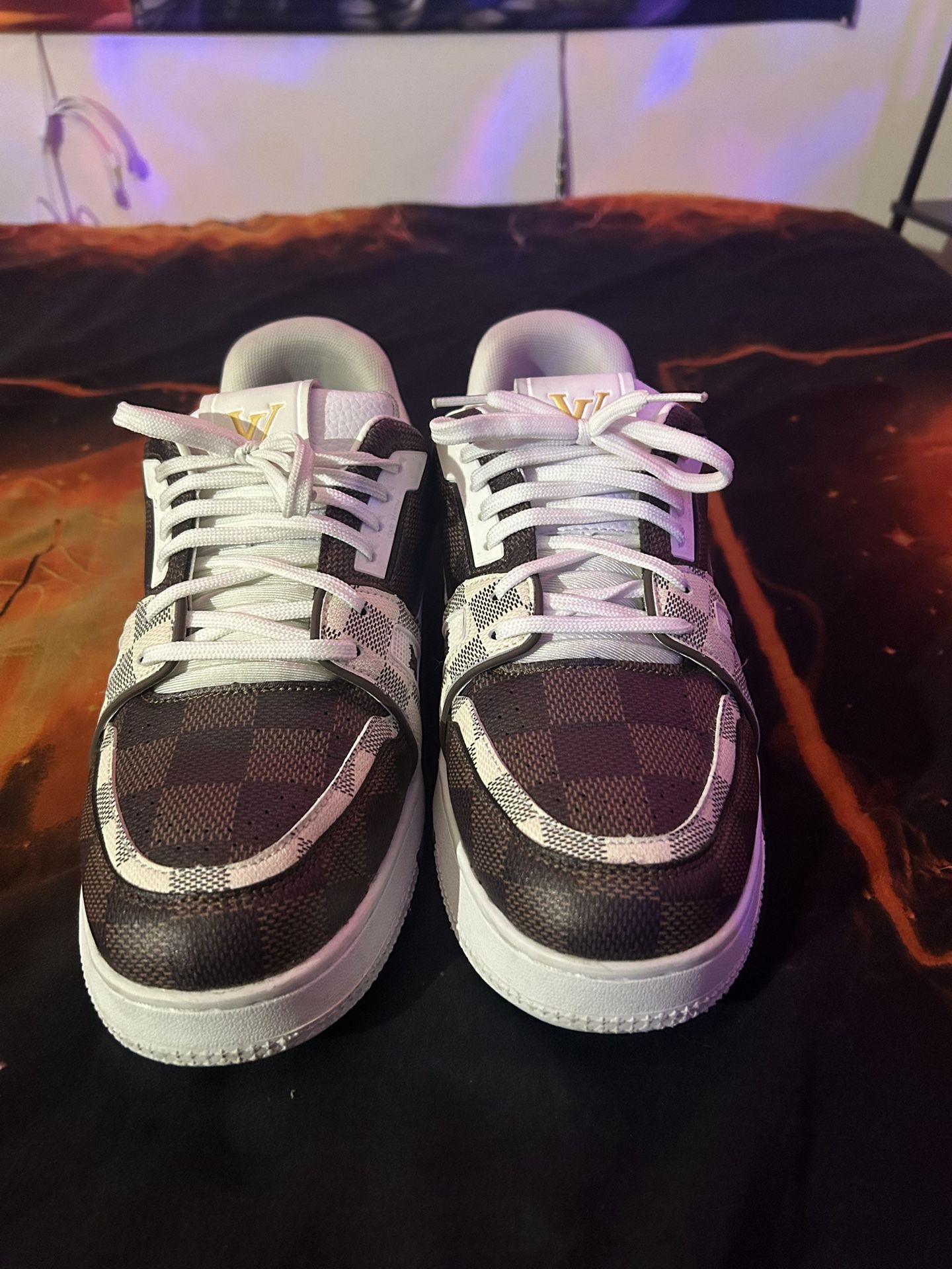 LV SHOES 
