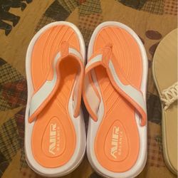 Orange White Shoes Size 9 15 Dollars Sperry s Size 9 30 Dollars 