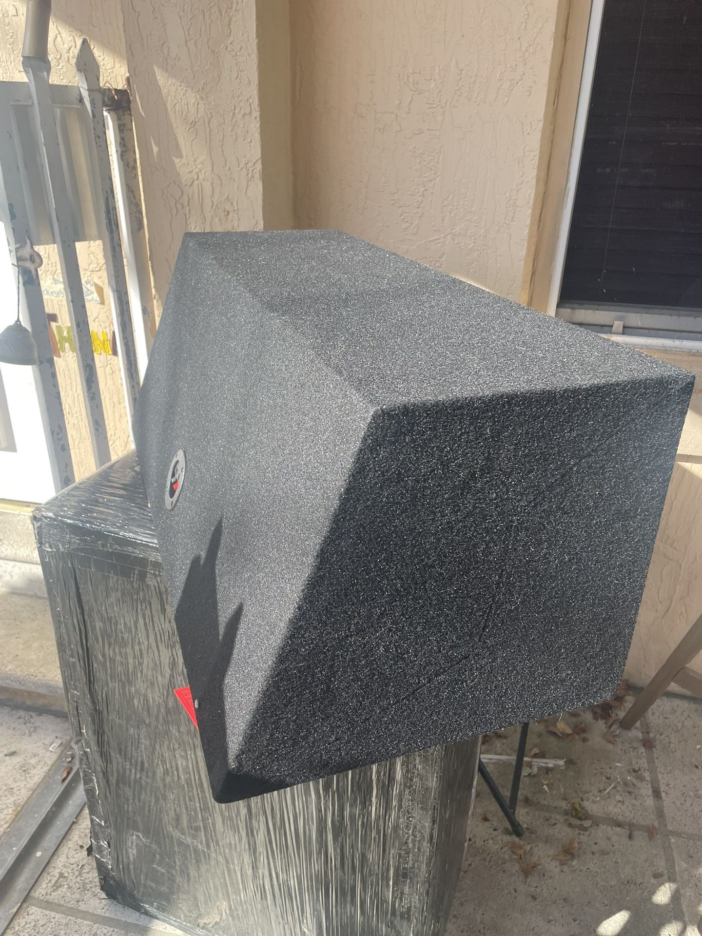 Kicker L7 10” Box 32hz