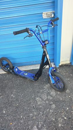 Mongoose Scooter