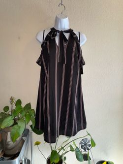 Woman’s dress NWT size M