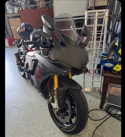 2016 YAMAHA YZF-R1