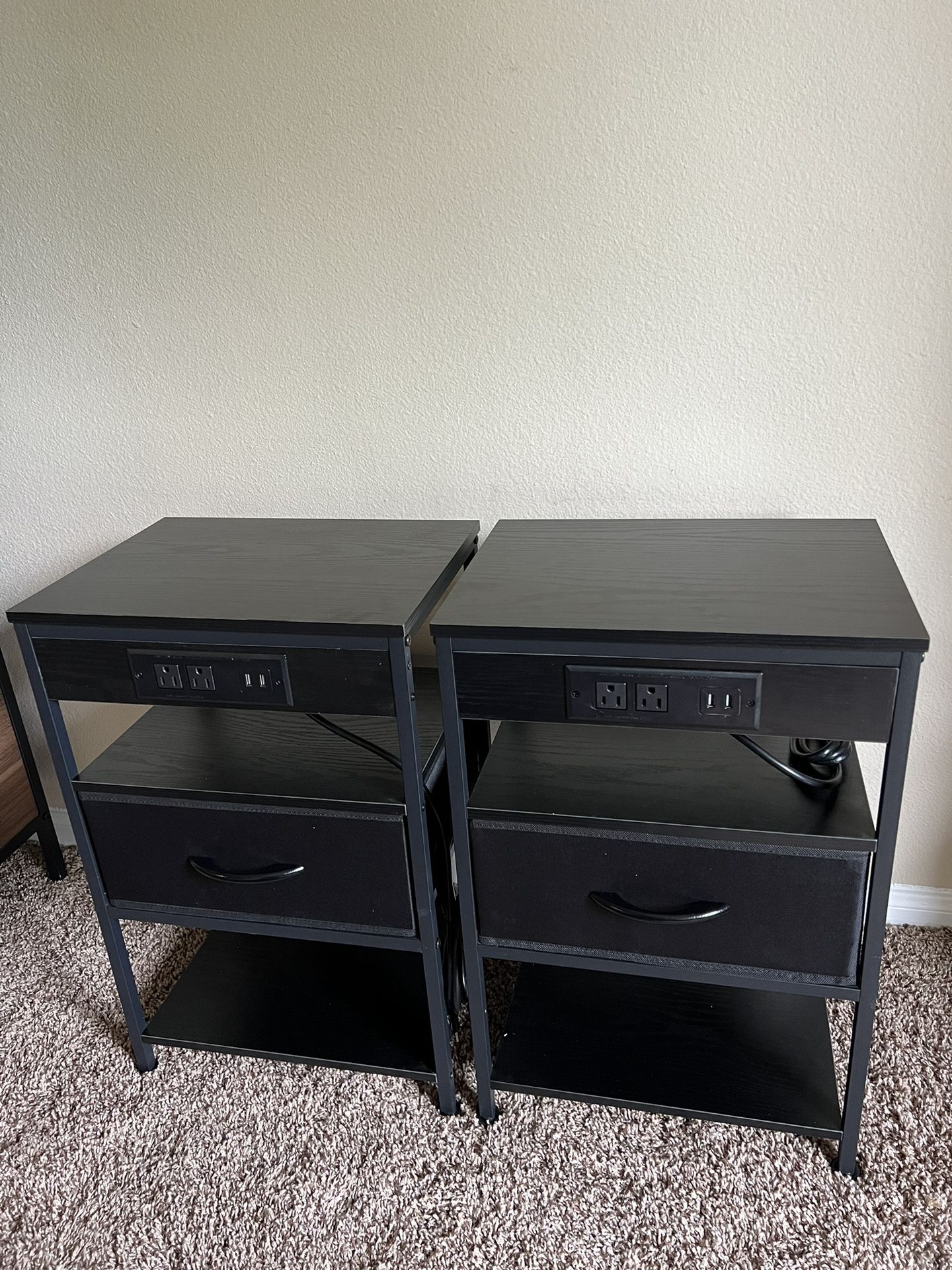 Nightstands Set of 2, End Tables with Charging Station, Side Tables with Fabric Drawer, Bedside Tables with USB Port and Outlet