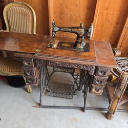 Antique Singer Sewing Machine 