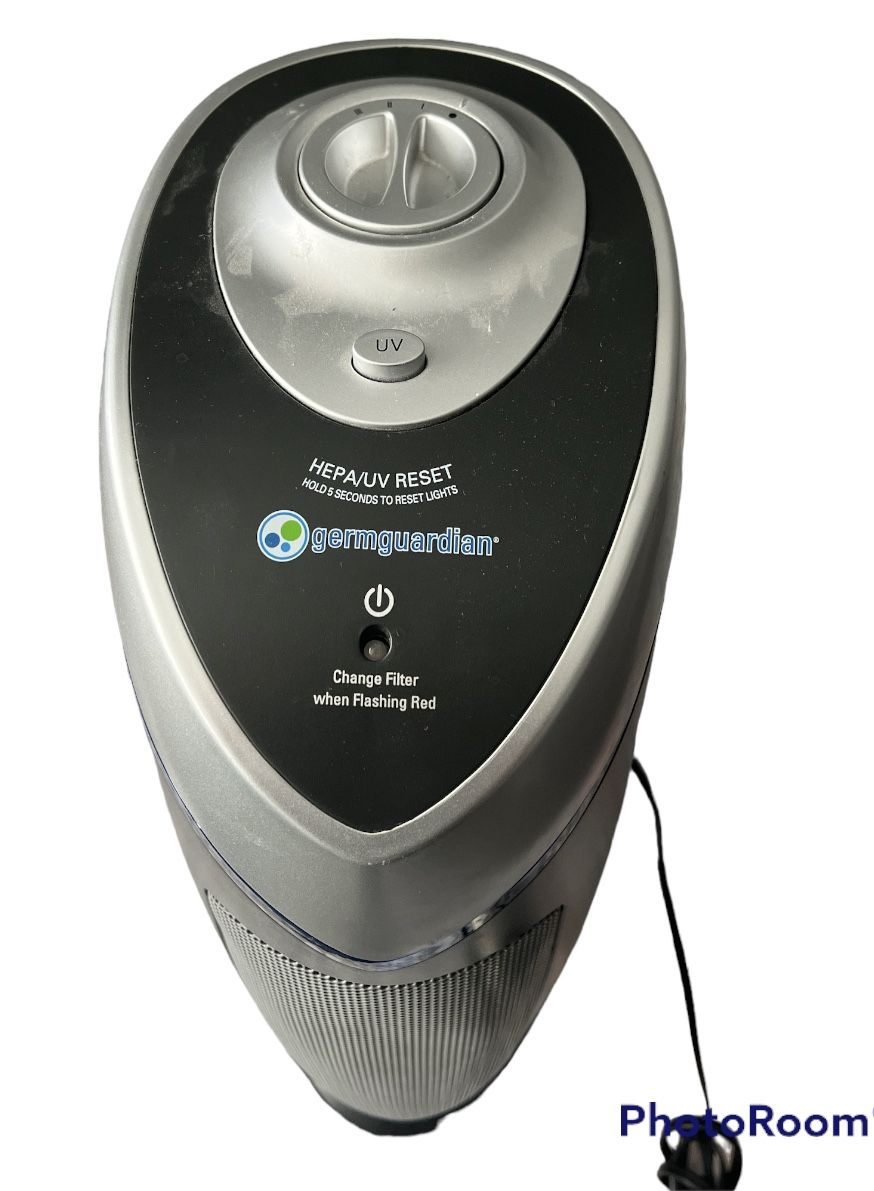 GermGuardian - 22" Air Purifier Tower with HEPA Filter & UV-C for 167 Sq Ft Rooms - Black/Silver