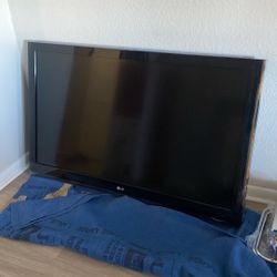 55” LG TV