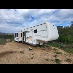 1999 Mountain Aire Fifth Wheel 38ft