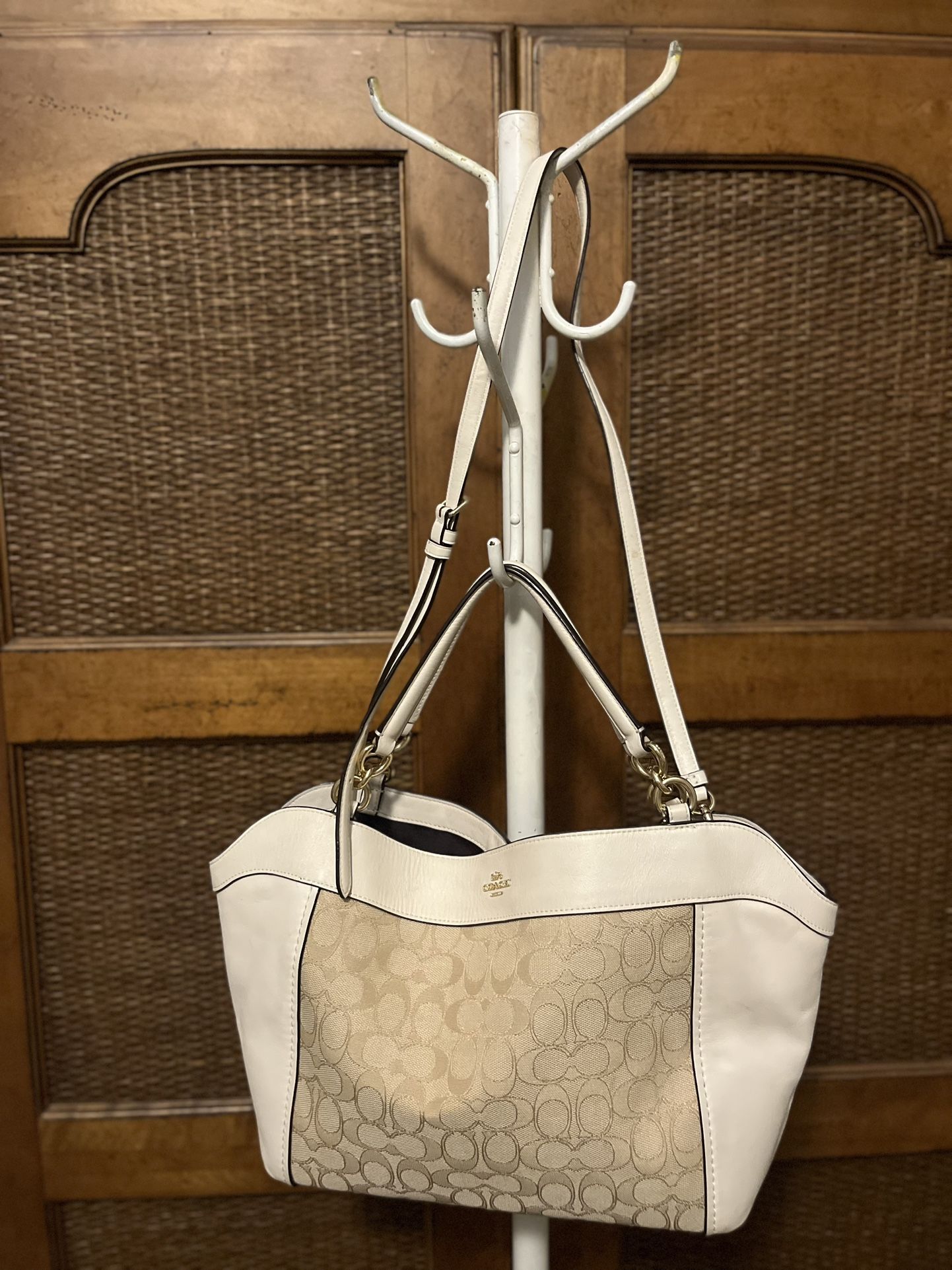 COACH Shoulder Bag