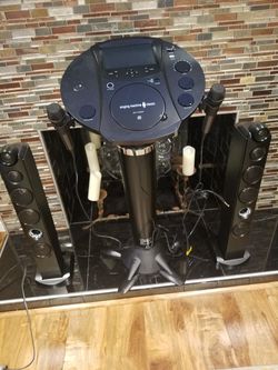Singing Machine Classic it is compatible with Windows Android and Apple