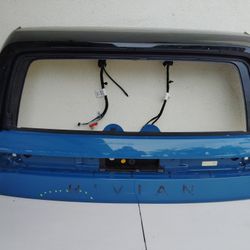 2022 2023 2024 2025 RIVIAN R1S LIFTGATE