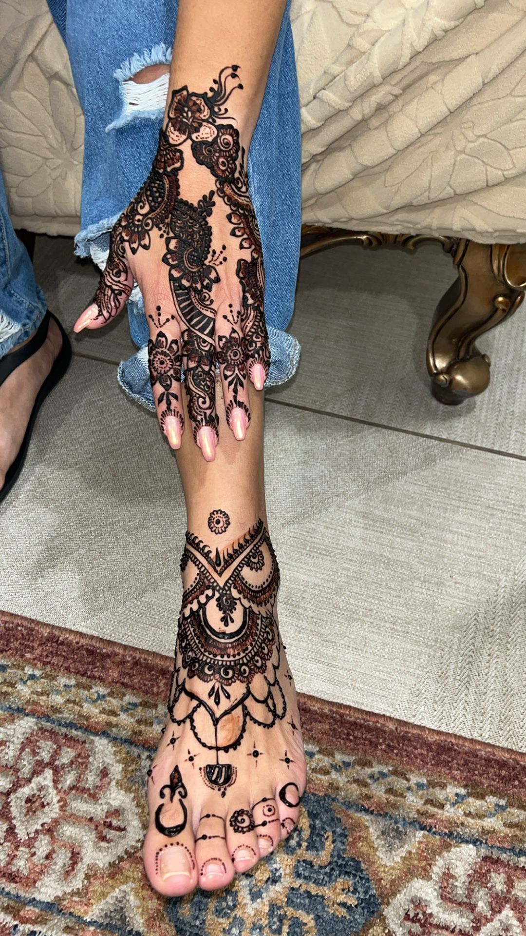 INFINITY HENNA BY AFSHEEN
